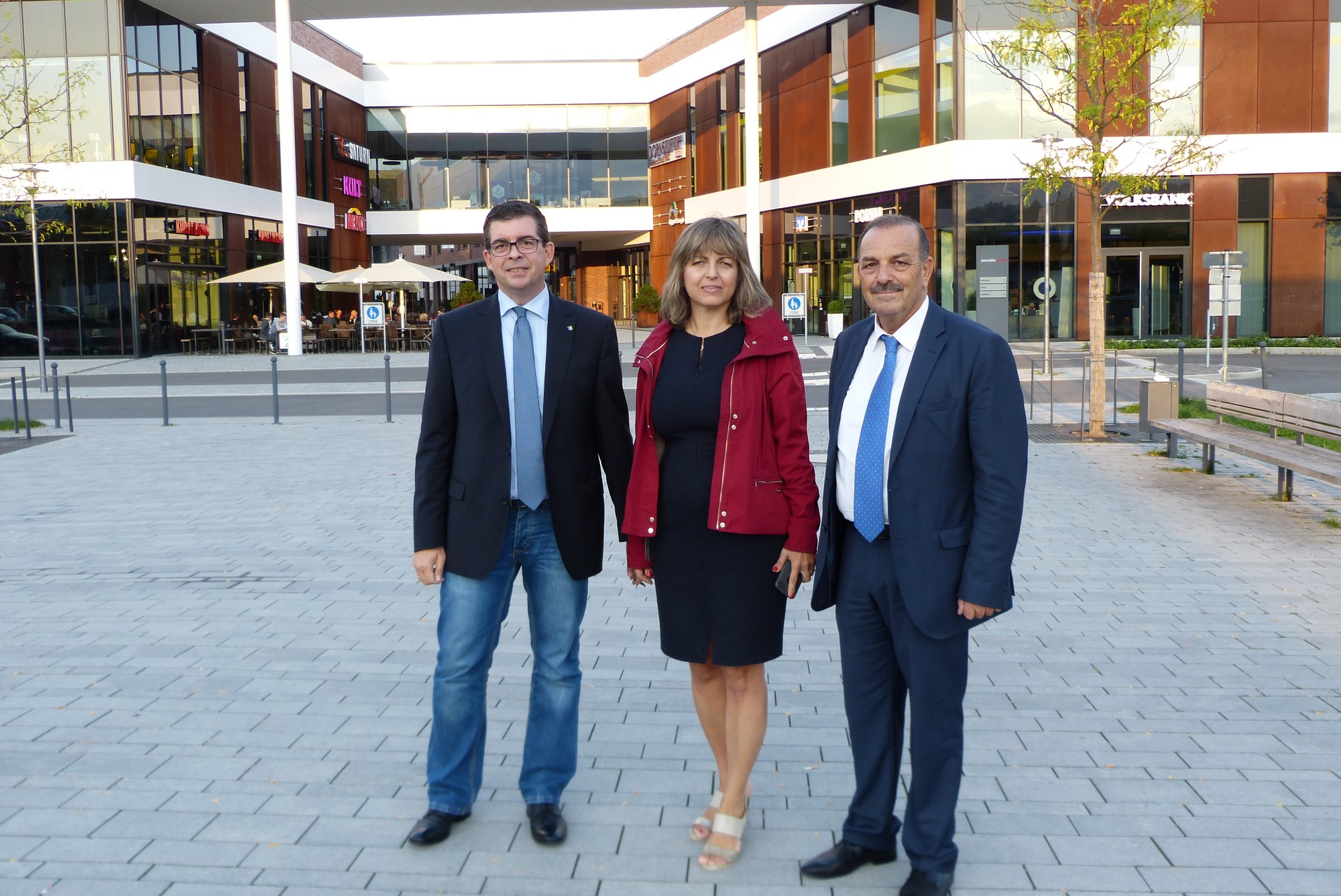 Frank Helmenstein, Marziza L. Chatzilazarou, Fotis Chatzidiakos. (Foto: Stadt Gummersbach)